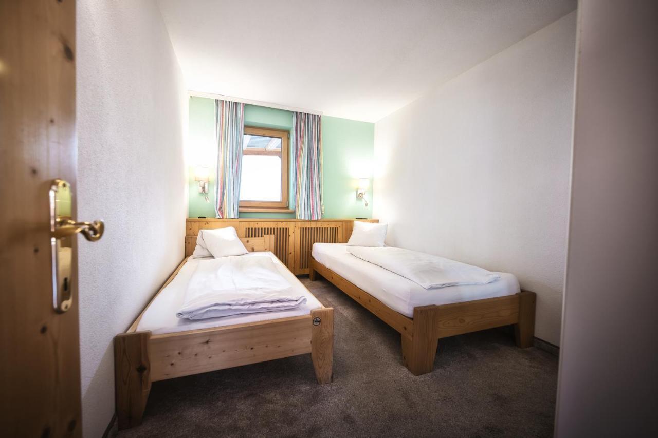Berghotel Basur - Das Schihotel Am Arlberg Flirsch Exteriér fotografie