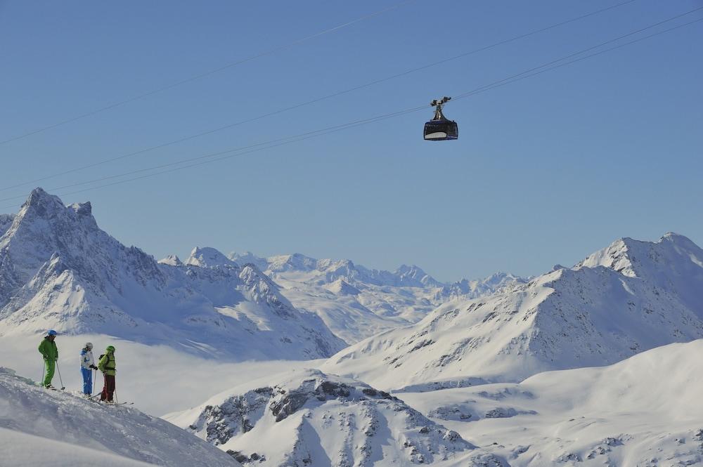 Berghotel Basur - Das Schihotel Am Arlberg Flirsch Exteriér fotografie