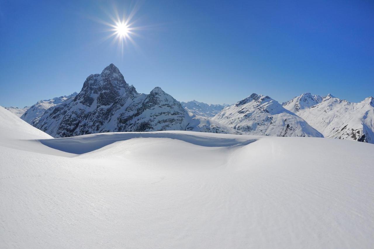 Berghotel Basur - Das Schihotel Am Arlberg Flirsch Exteriér fotografie